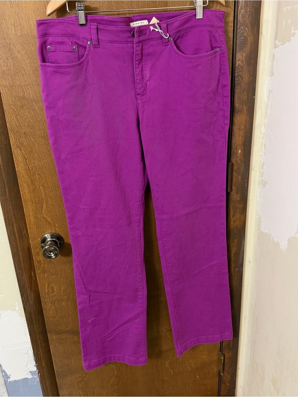 Jones New York 16 Women’s Straight-Leg Jeans in Vivid Purple NEW